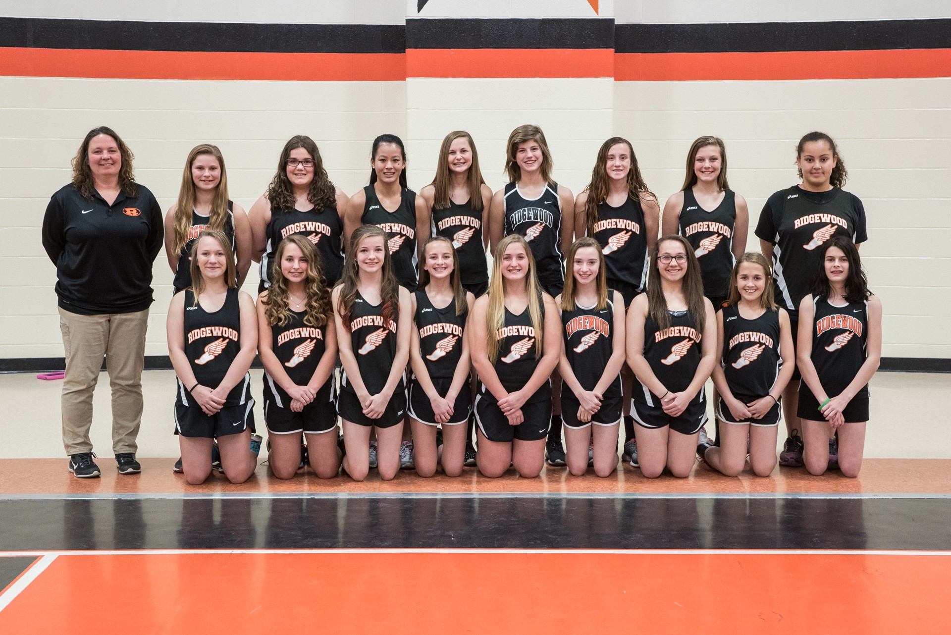 2016 JH Girls Track Team