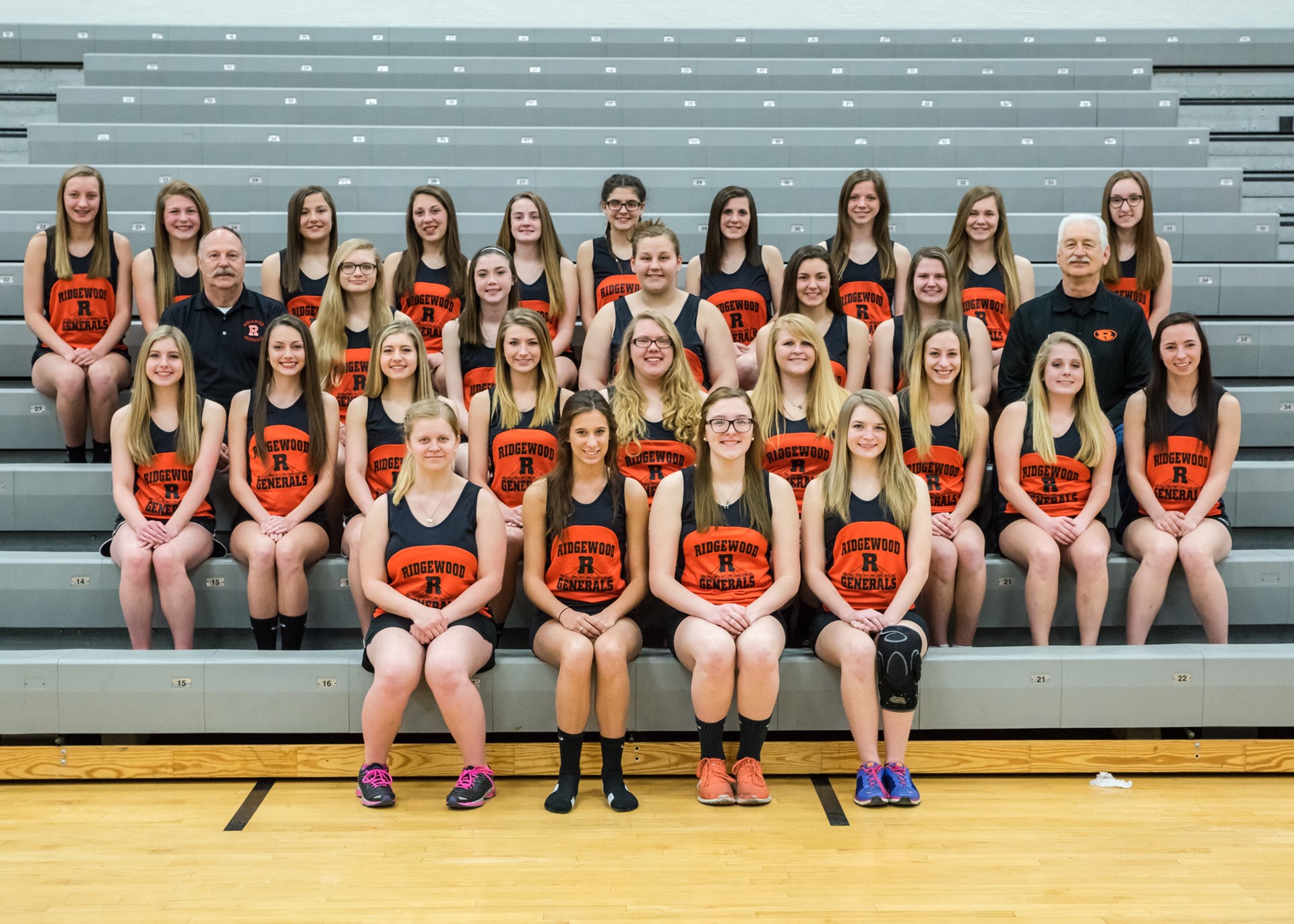 2016 Varsity Girls Track Team 