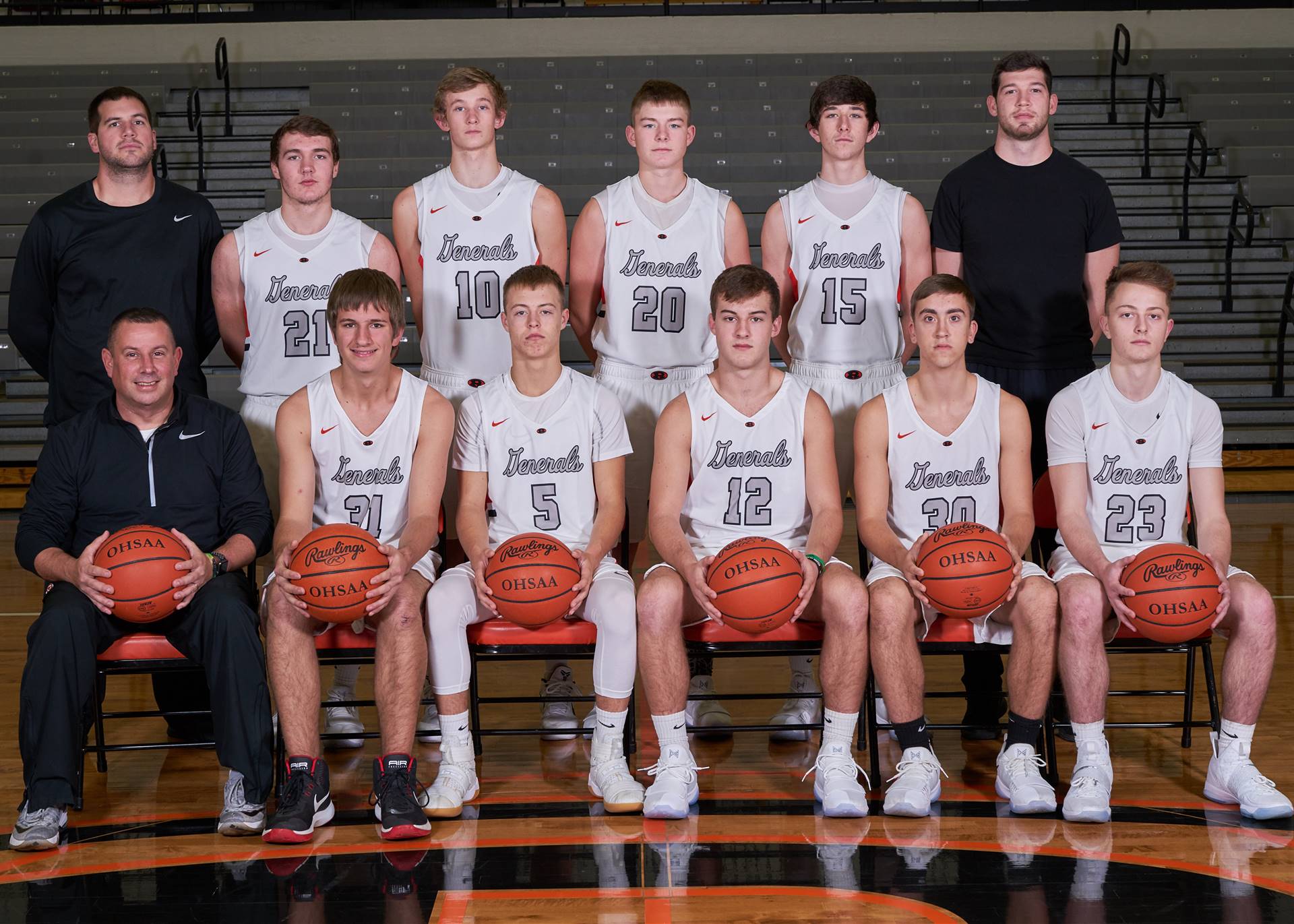 Boys Basketball - Varsity